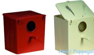 nido per uccelli in plastica con ispezione da sopra